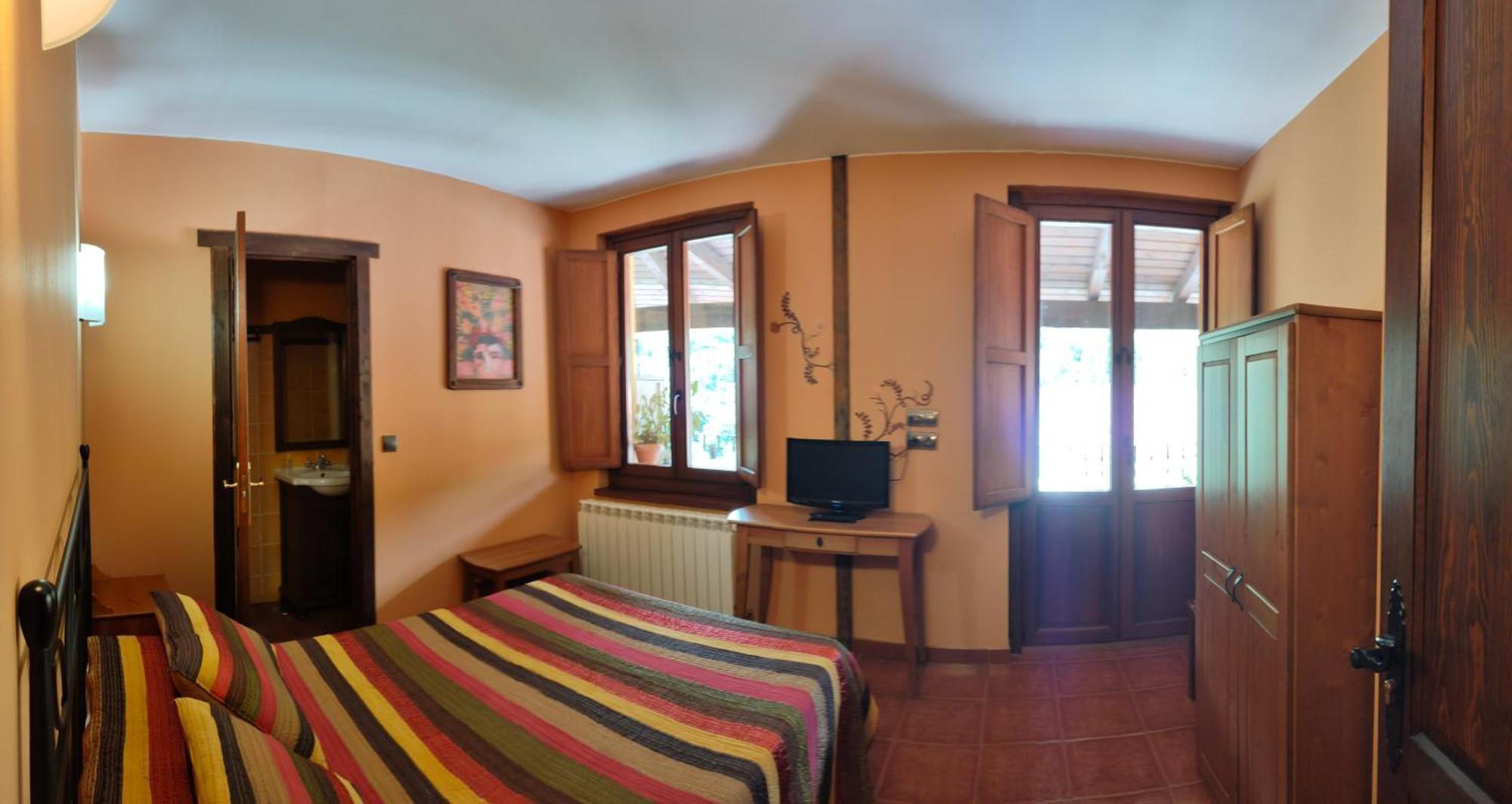 Hotel Dona Gaudiosa Пола-де-Лена Экстерьер фото