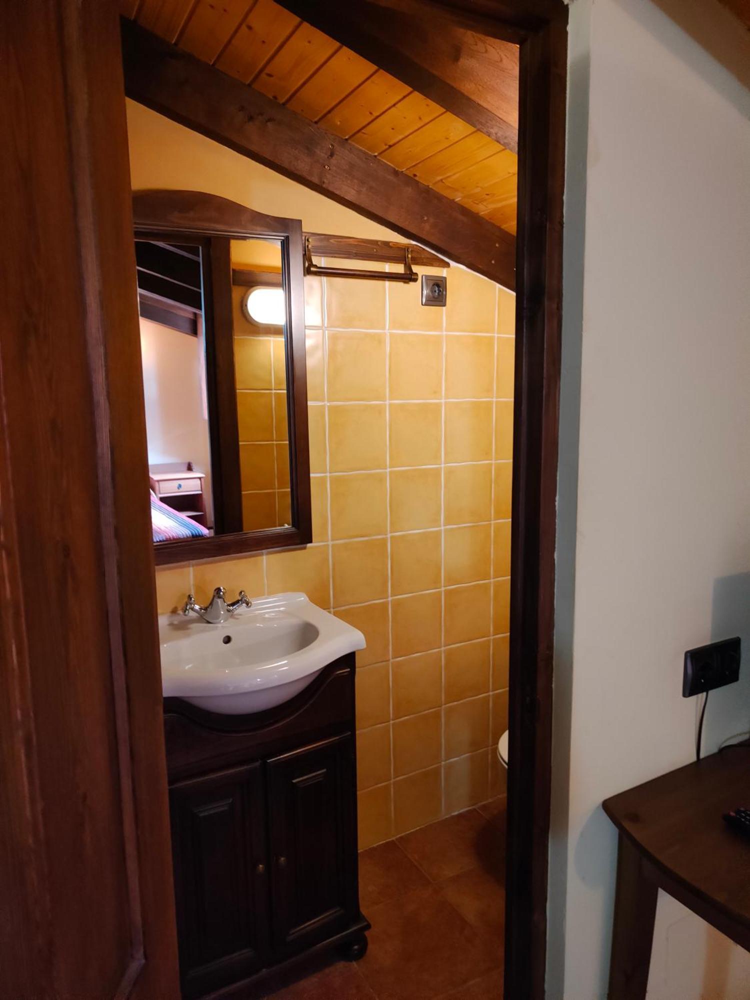 Hotel Dona Gaudiosa Пола-де-Лена Экстерьер фото